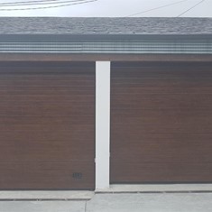 Doble puerta seccional