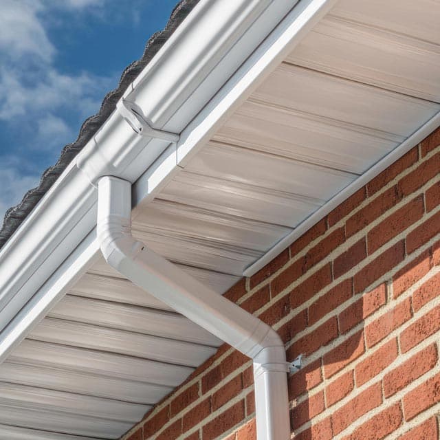 Instalamos cubiertas de aluminio y PVC en Lugo