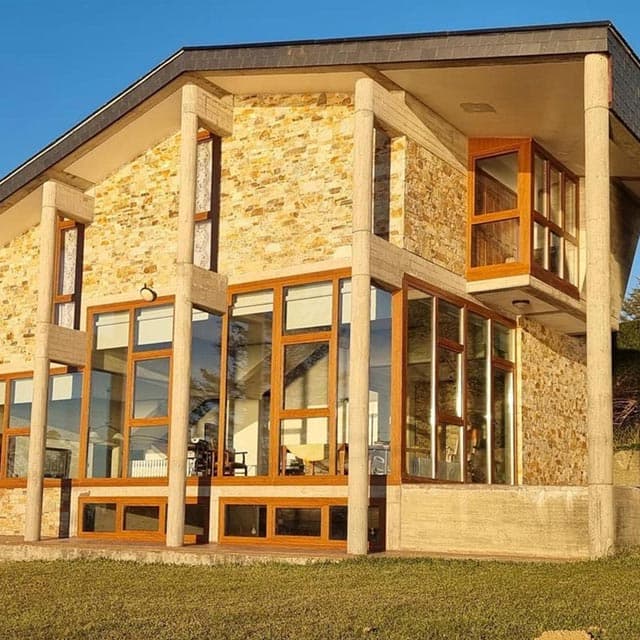 Especialistas en puertas y ventanas de aluminio y PVC