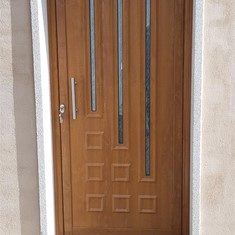 Puerta en aluminio foliado